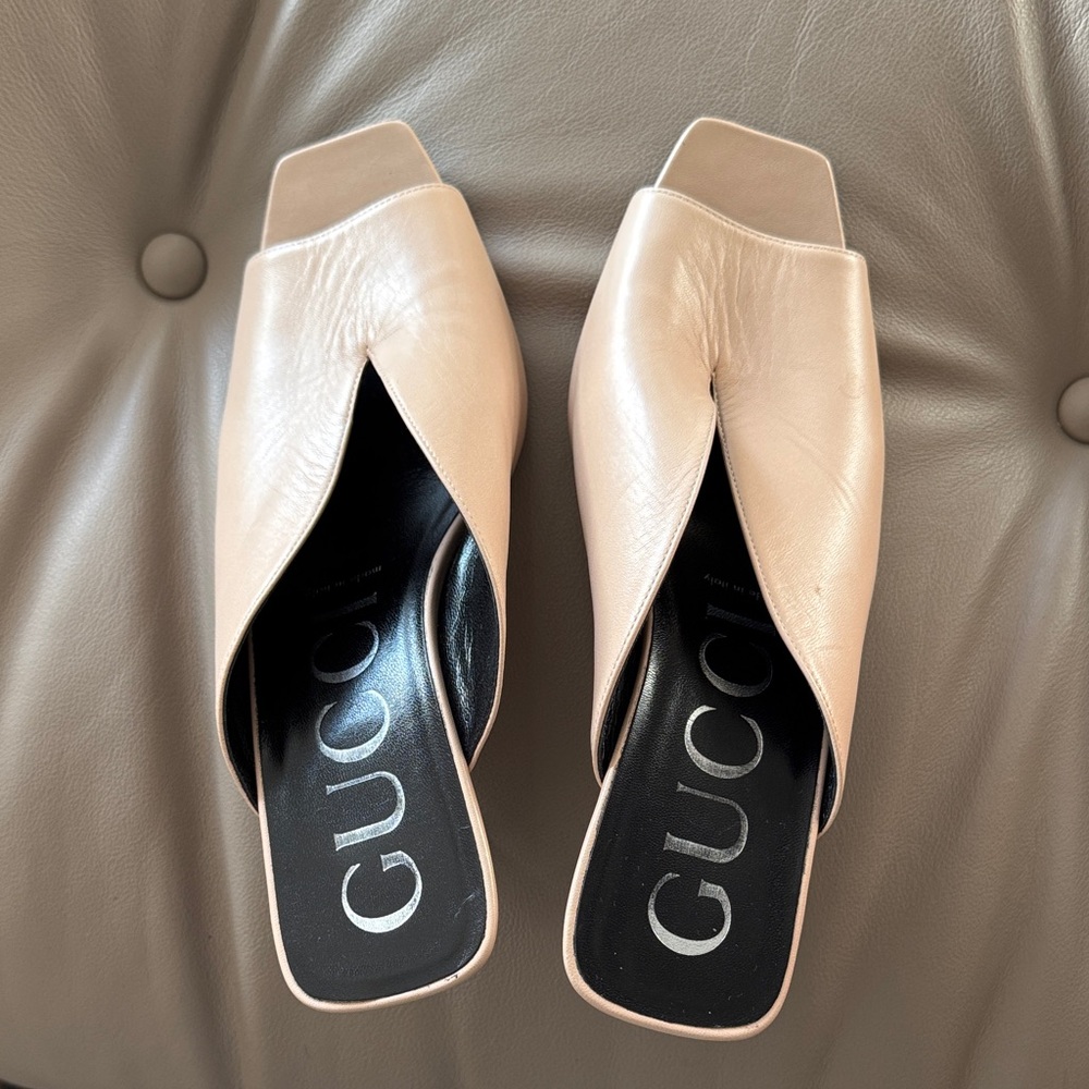Gucci Women's Beige Leather Mules
